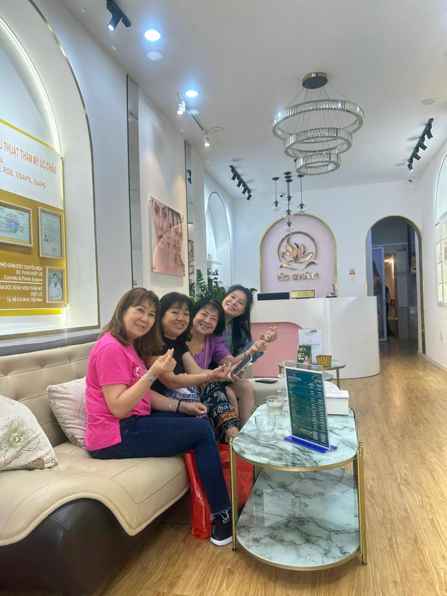 Golden Uc Chau House & Spa Ho Chi Minh-stad Buitenkant foto